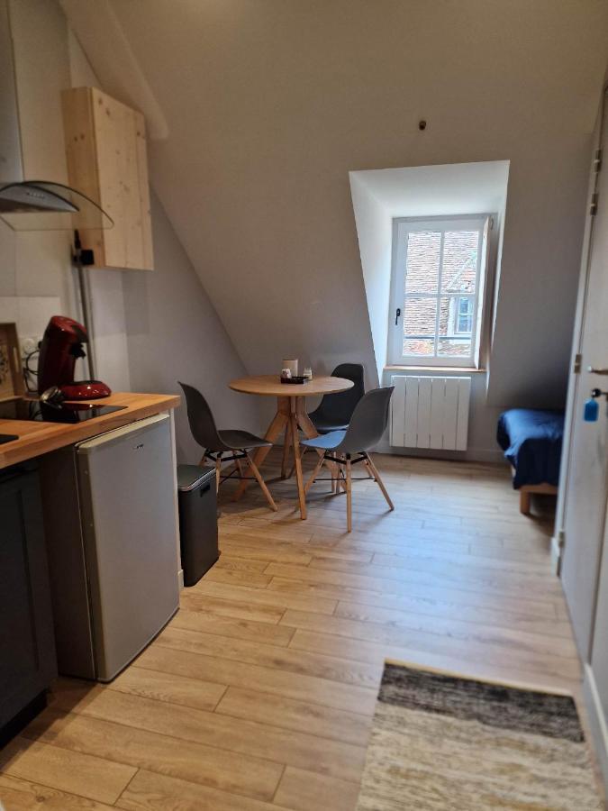 Appartement Au Coeur De Vezelay - Galerie 10 Exteriér fotografie