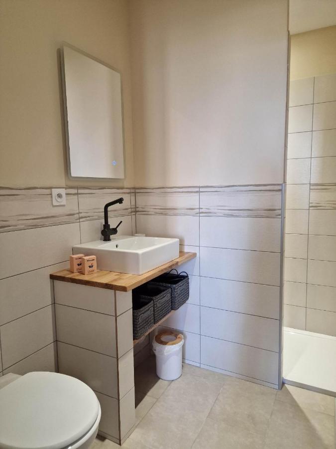 Appartement Au Coeur De Vezelay - Galerie 10 Exteriér fotografie